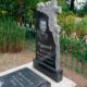 Невероятно красивый памятник с авторским декорированием